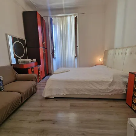 House In The City Center-casa Nel Centro Della Citta